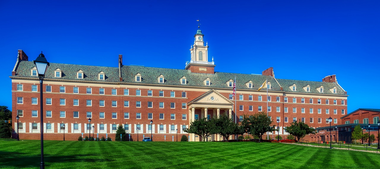 全球頂尖學(xué)府榜單解析，最新QS排名解讀與探索