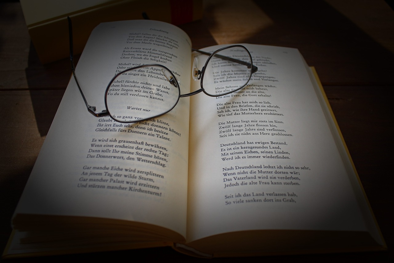 最新諾貝爾文學(xué)獎(jiǎng)得主，榮耀與責(zé)任并存