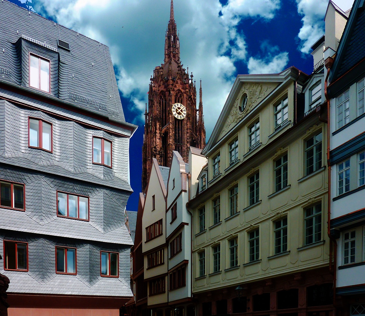 上海市城隍廟動(dòng)遷，歷史與現(xiàn)代的交融與挑戰(zhàn)