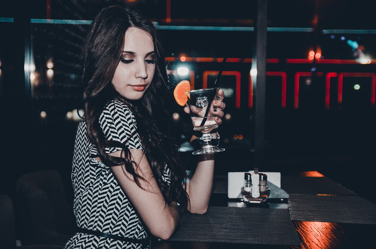 QQ頭像女生2017最新版動漫，時(shí)尚與個(gè)性的完美融合