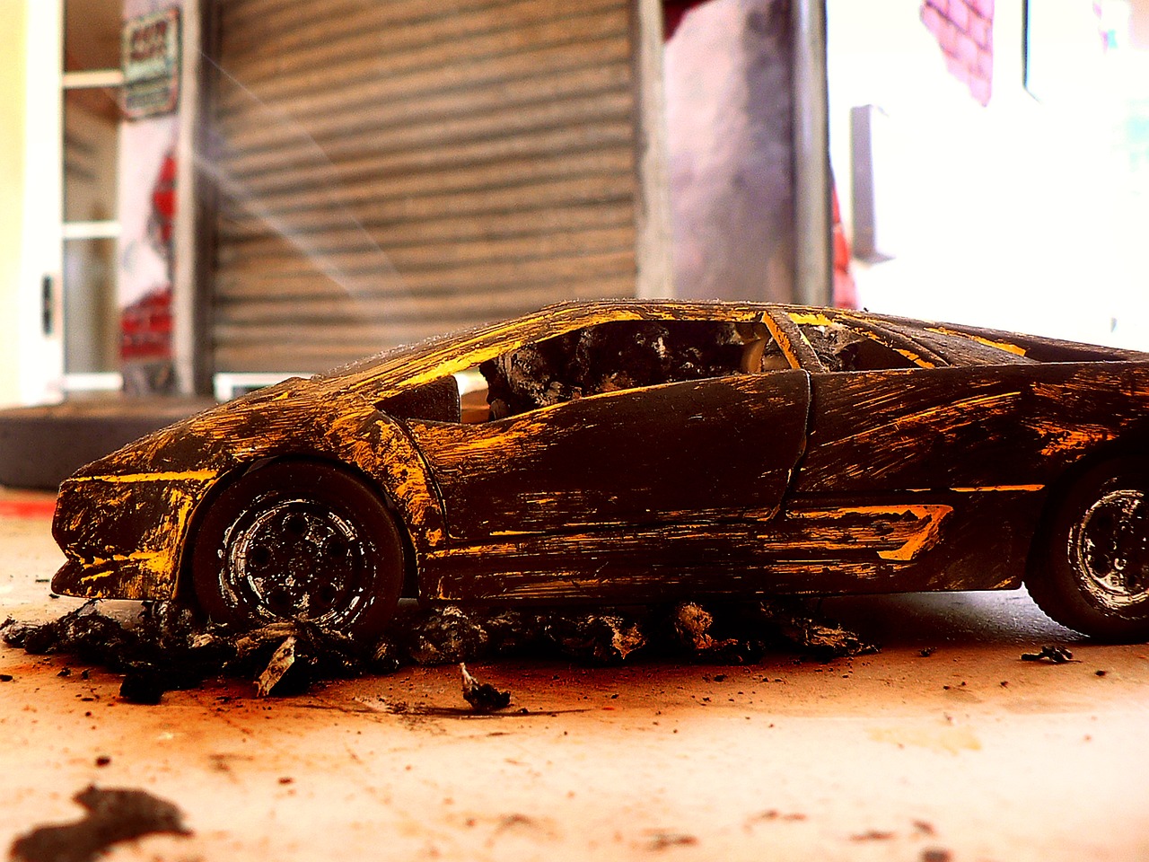 上海最新交通事故引發(fā)關(guān)注，城市交通安全面臨嚴(yán)峻挑戰(zhàn)