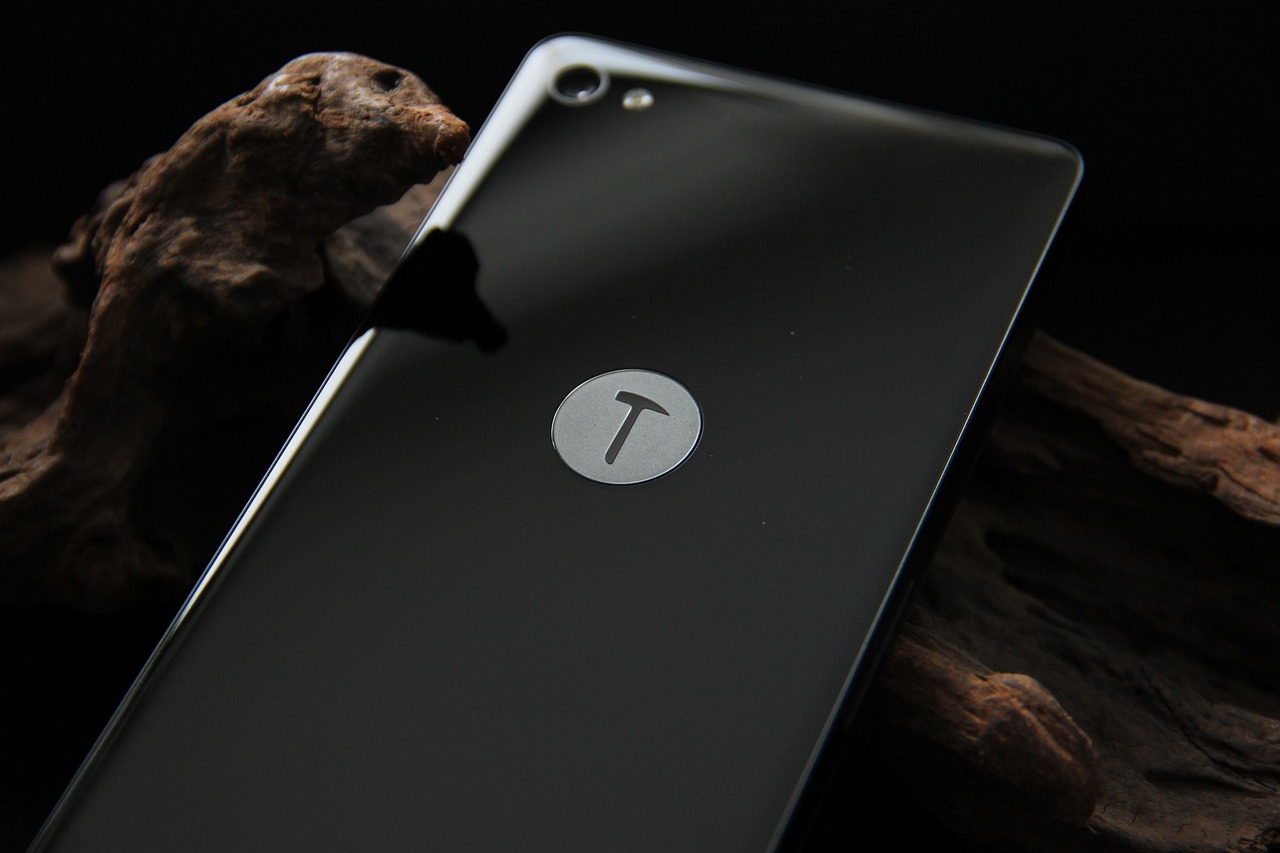 科技與美學(xué)的巔峰結(jié)合，最新三星手機(jī)登場