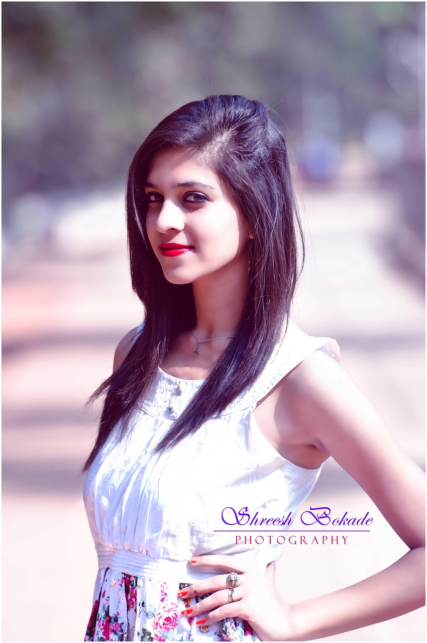 迪麗熱巴最新高清圖片，璀璨星光下的時(shí)尚魅力展現(xiàn)