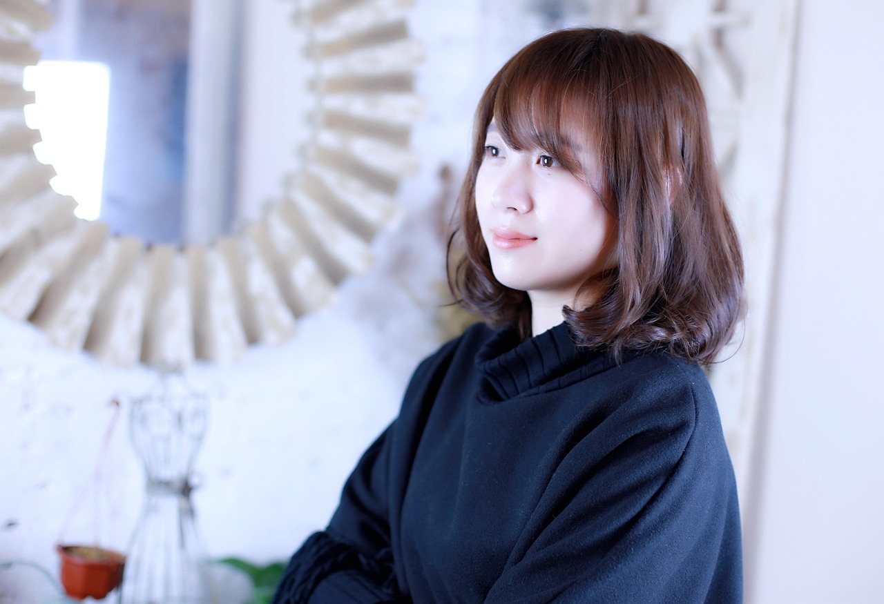 周冬雨最新發(fā)型DIY教程與時(shí)尚指南，輕松打造魅力發(fā)型！