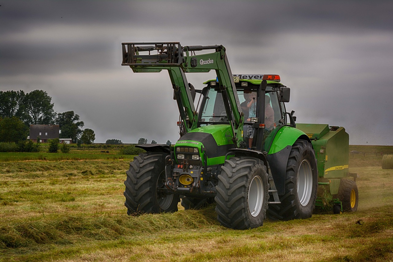 福田雷沃收割機GE70最新款，科技與效率的完美融合