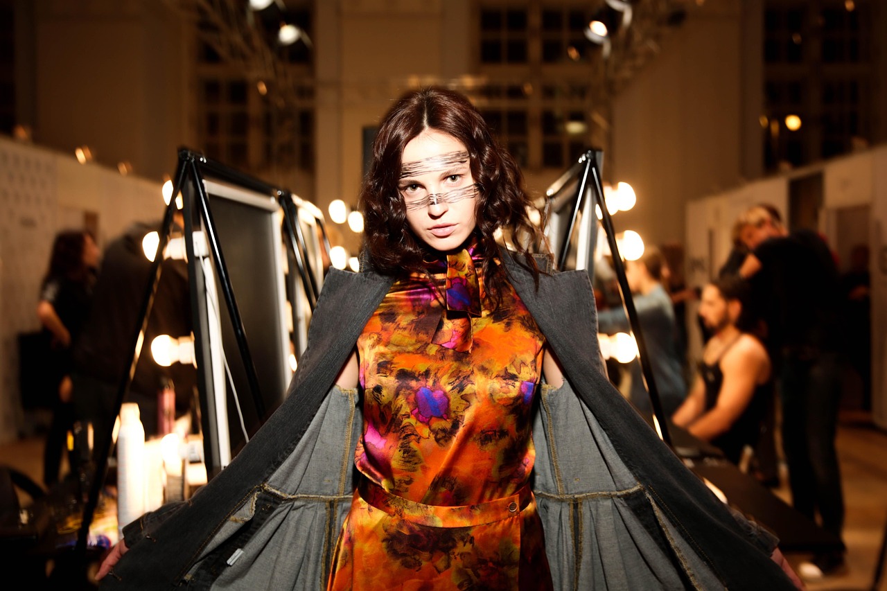 最新秧歌服裝，展現(xiàn)傳統(tǒng)魅力的時尚之選，引領(lǐng)秧歌時尚潮流